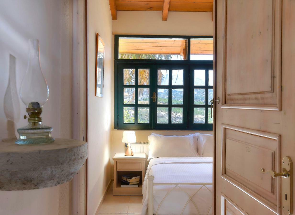 Castello Villa Daphnes - Private Pool & Whirlpool Dhafnes Ngoại thất bức ảnh